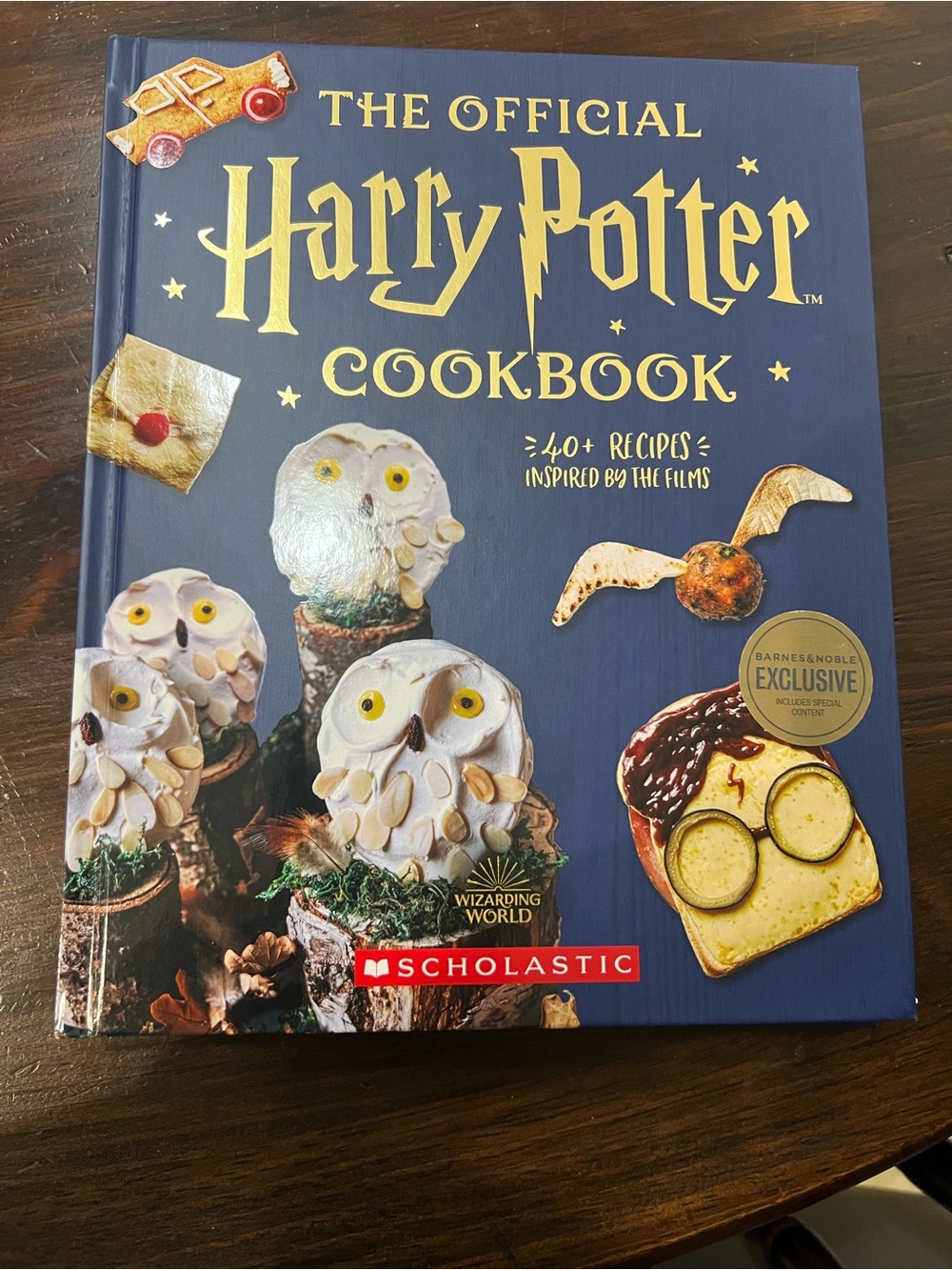 Official hardcover Harry Potter illustrated cookbook kids & adults J. farrow